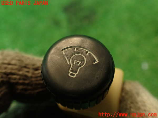 2UPJ-9232846311]クラウン 4ドア ハードトップ(GS131)スイッチ6（メーター照度） 中古_2