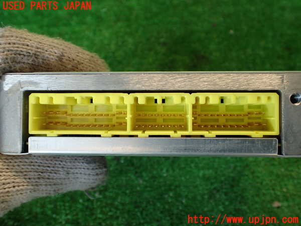 2UPJ-9232846110]クラウン 4ドア ハードトップ(GS131)エンジンコンピューター 中古_3