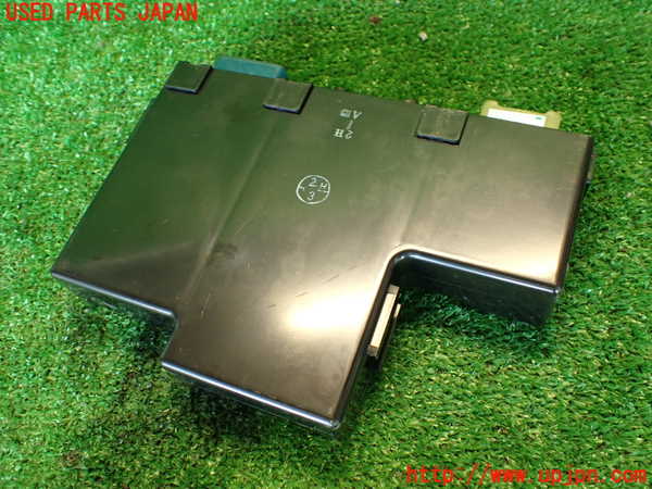2UPJ-9232846146]クラウン 4ドア ハードトップ(GS131)コンピューター1 中古 85900-30090_2