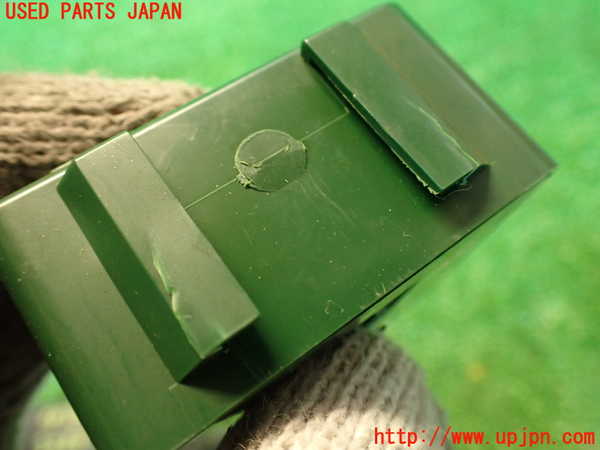 2UPJ-9232846148]クラウン 4ドア ハードトップ(GS131)コンピューター3(ヘッドライトリテーナー) 中古 85961-30040_4