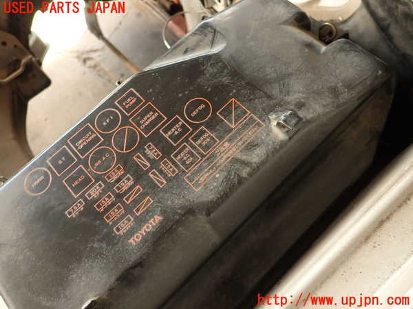 2UPJ-9232846741]クラウン 4ドア ハードトップ(GS131)ヒューズボックス1 中古_2