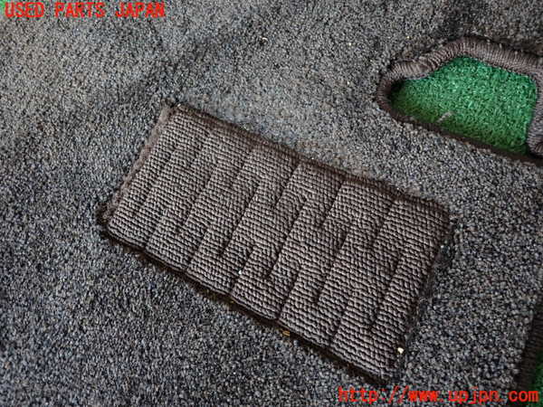 2UPJ-9232847800]クラウン 4ドア ハードトップ(GS131)フロアマット 中古_3