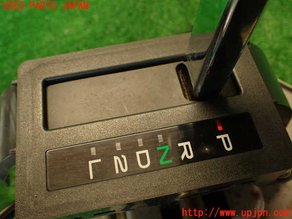 2UPJ-9232847555]クラウン 4ドア ハードトップ(GS131)ATシフトレバー 中古_4