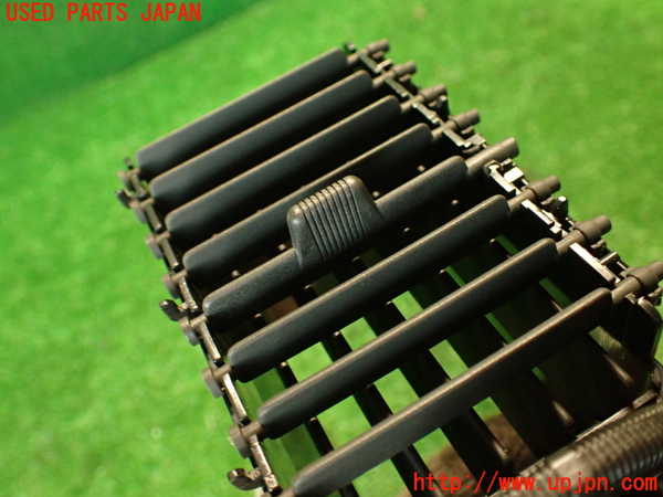 2UPJ-9232847526]クラウン 4ドア ハードトップ(GS131)エアコン吹き出し口1 中古_3