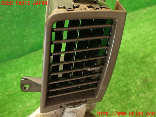 2UPJ-9232847528]クラウン 4ドア ハードトップ(GS131)エアコン吹き出し口3 中古_2