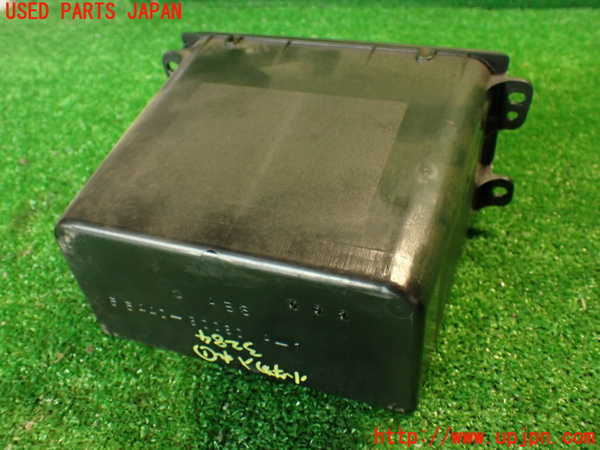 2UPJ-9232847841]クラウン 4ドア ハードトップ(GS131)小物入れ1 中古_4