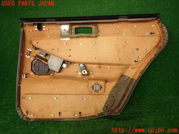 2UPJ-9232841324]クラウン 4ドア ハードトップ(GS131)左後ドア内張り 中古_4