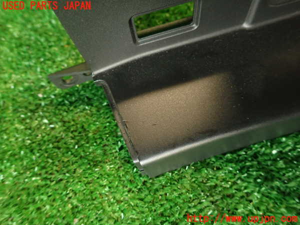 2UPJ-9232847510]クラウン 4ドア ハードトップ(GS131)メーターフード 中古_2