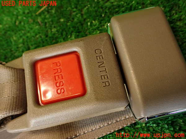 2UPJ-9232847135]クラウン 4ドア ハードトップ(GS131)真中2列目シートベルト 中古_2