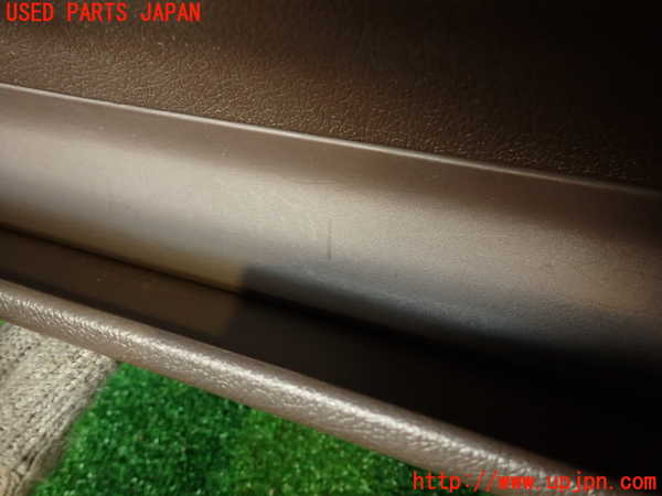 2UPJ-9232847691]クラウン 4ドア ハードトップ(GS131)内装トリム類1 中古_4