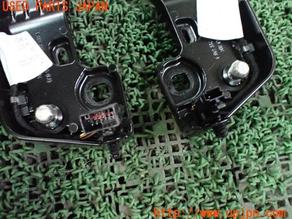 3UPJ=9232850012]シボレー カマロ コンバーチブル 6th(A1XC)純正 15122370200 15122380200 トノカバーヒンジ Magna Roof Systems 中古_3