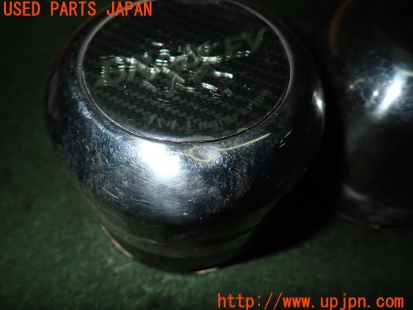 3UPJ=9232860975]ハイラックスサーフ(KZN185W)中期 4x4 engineering BRADLEY ブラッドレー ホイールセンターキャップ ハブキャップ 中古_4