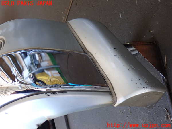 2UPJ-9232861010]ハイラックスサーフ(KZN185W)フロントバンパー 中古_2