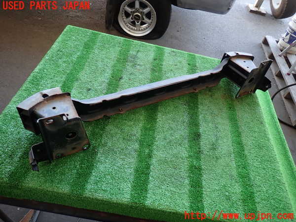 2UPJ-9232861014]ハイラックスサーフ(KZN185W)フロントバンパーホースメント 中古_3