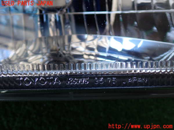 2UPJ-9232861130]ハイラックスサーフ(KZN185W)右ヘッドライト ハロゲン 中古_2