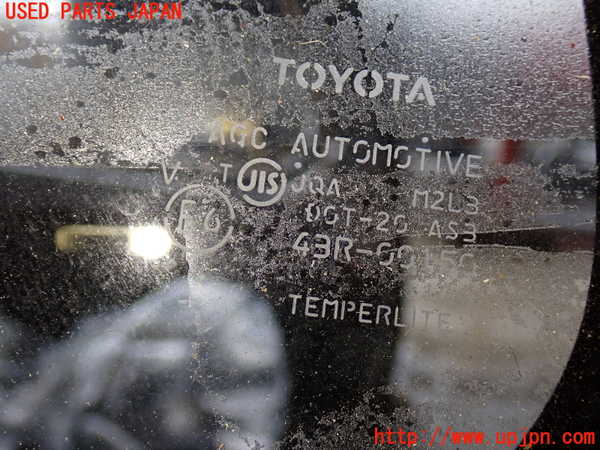2UPJ-9232861382]ハイラックスサーフ(KZN185W)左クォーターガラス 中古(43R-00150 M2L3)_3