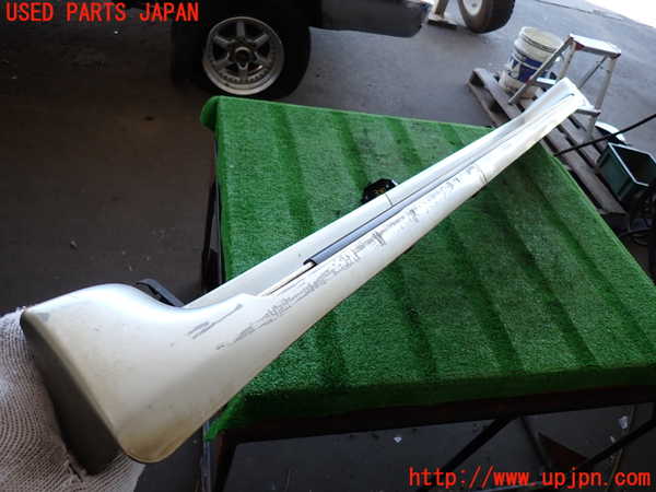 2UPJ-9232861390]ハイラックスサーフ(KZN185W)右サイドステップ 中古_3