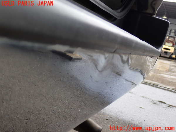2UPJ-9232861610]ハイラックスサーフ(KZN185W)リアバンパー (ジャンク品) 中古_4