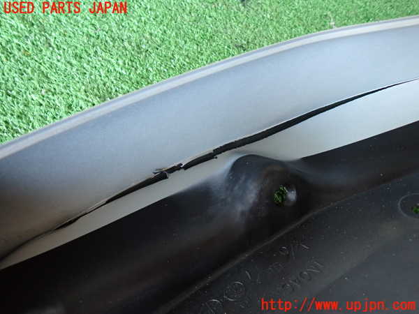 2UPJ-9232861454]ハイラックスサーフ(KZN185W)右リアマッドガード(泥除け) 中古_3