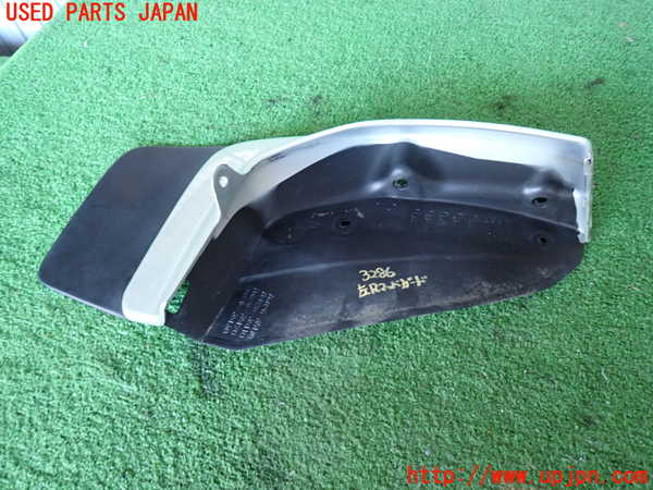 2UPJ-9232861456]ハイラックスサーフ(KZN185W)左リアマッドガード(泥除け) 中古_3