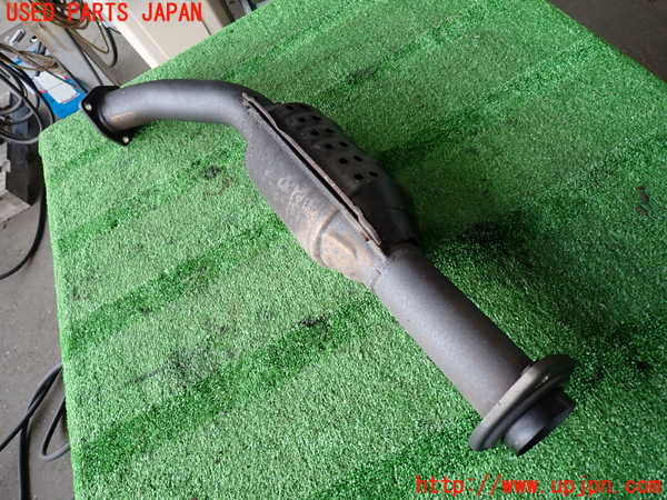 2UPJ-9232862661]ハイラックスサーフ(KZN185W)触媒1 中古_3