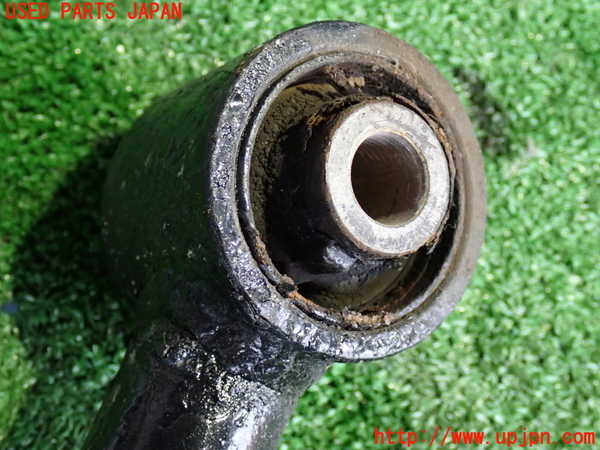 2UPJ-9232865226]ハイラックスサーフ(KZN185W)左リアロアアーム1 (ジャンク品) 中古_2
