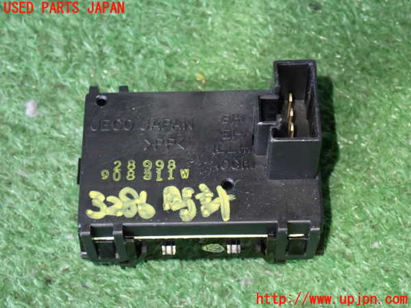 2UPJ-9232867850]ハイラックスサーフ(KZN185W)時計 中古_2