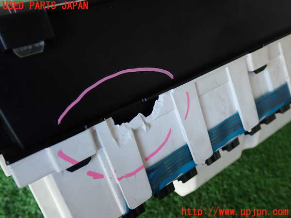 2UPJ-9232866170]ハイラックスサーフ(KZN185W)スピードメーター 中古_2