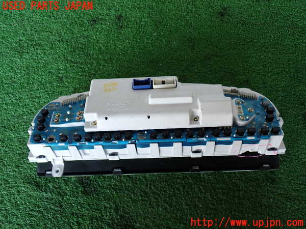 2UPJ-9232866170]ハイラックスサーフ(KZN185W)スピードメーター 中古_3