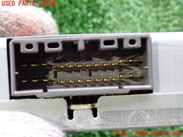 2UPJ-9232866146]ハイラックスサーフ(KZN185W)コンピューター1 (4WD CONTROL) 中古_2