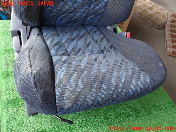 2UPJ-9232867035]ハイラックスサーフ(KZN185W)運転席シート 中古_2