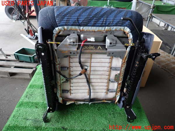 2UPJ-9232867065]ハイラックスサーフ(KZN185W)助手席シート 中古_5