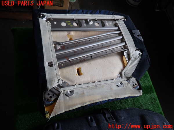 2UPJ-9232867405]ハイラックスサーフ(KZN185W)右リアシート 中古_5