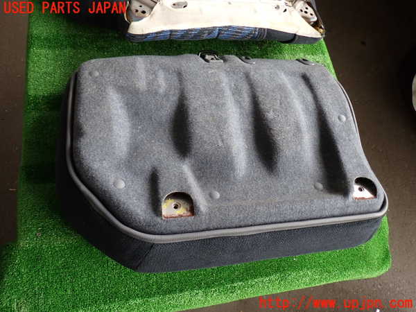 2UPJ-9232867435]ハイラックスサーフ(KZN185W)左リアシート 中古_4
