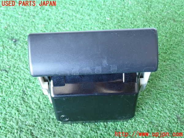 2UPJ-9232867821]ハイラックスサーフ(KZN185W)灰皿1 中古_3