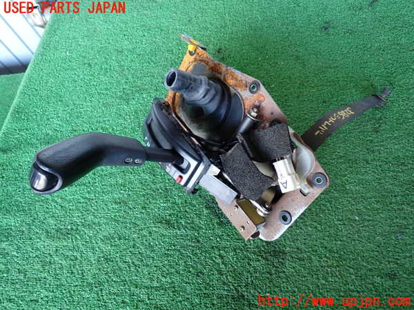 2UPJ-9232867555]ハイラックスサーフ(KZN185W)ATシフトレバー 中古_3
