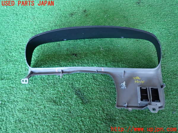 2UPJ-9232867510]ハイラックスサーフ(KZN185W)メーターフード 中古_4