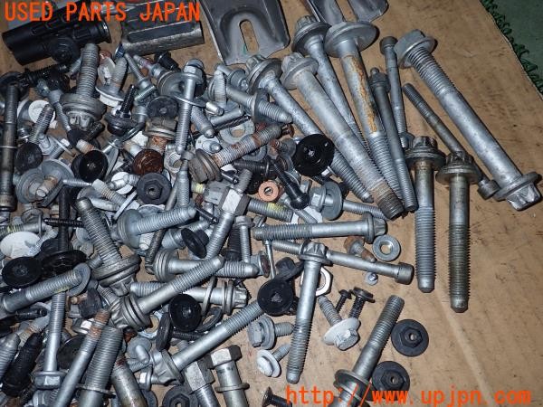 3UPJ=9232870720]マセラティ ギブリ(MG30A M157)ネジ・ナット・ステー類 セット ジャンク_3