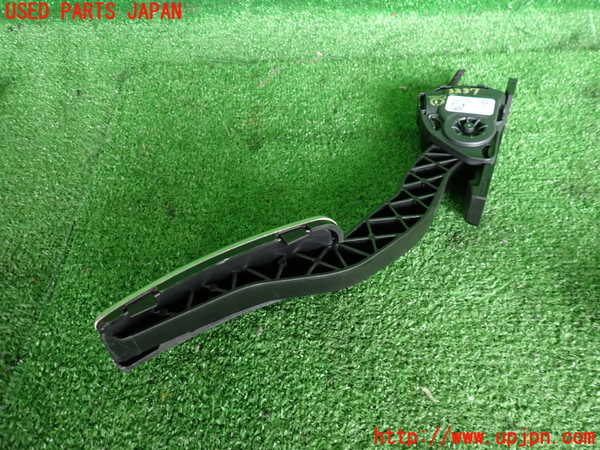 2UPJ-9232876381]マセラティ・ギブリ(MG30A)センサー1 (アクセルペダル) 中古_2