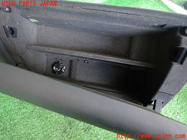 2UPJ-9232877516]マセラティ・ギブリ(MG30A)グローブボックス1 中古_3