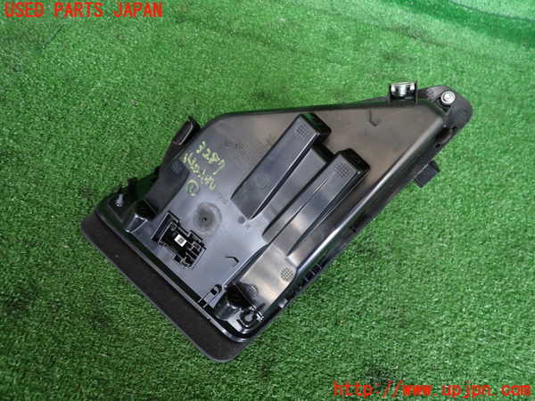 2UPJ-9232877841]マセラティ・ギブリ(MG30A)小物入れ1 中古_2