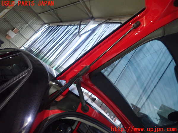 1UPJ-9232881584]アウディ・A1 スポーツバック(8XCHZ)リアゲートダンパー 中古_2