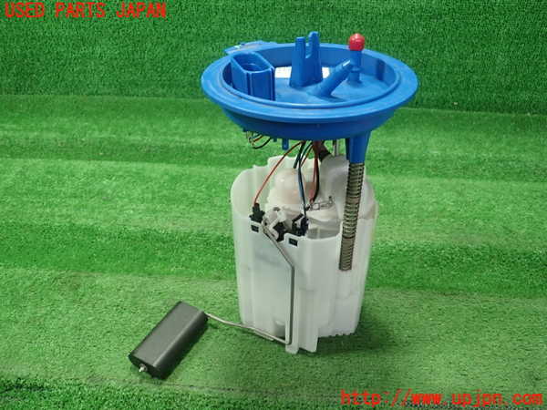 1UPJ-9232882510]アウディ・A1 スポーツバック(8XCHZ)燃料ポンプ 中古_2