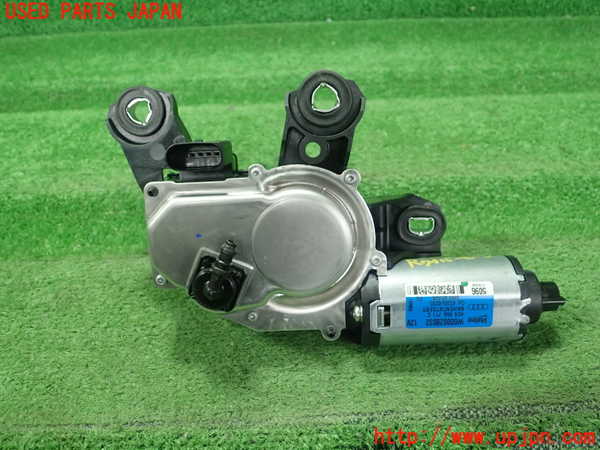 1UPJ-9232886775]アウディ・A1 スポーツバック(8XCHZ)リアワイパーモーター 中古_2