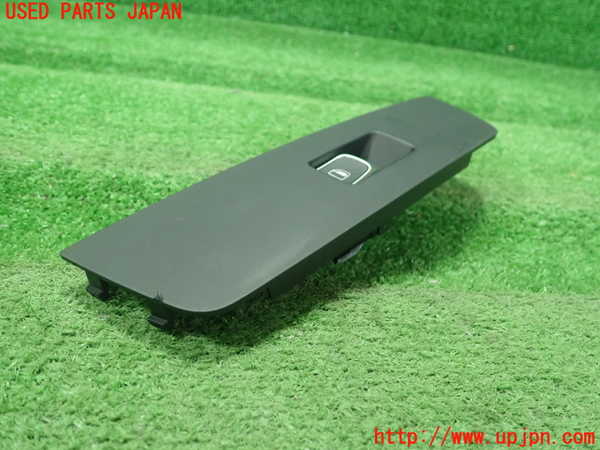 1UPJ-9232886245]アウディ・A1 スポーツバック(8XCHZ)左前パワーウィンドウスイッチ 中古_2