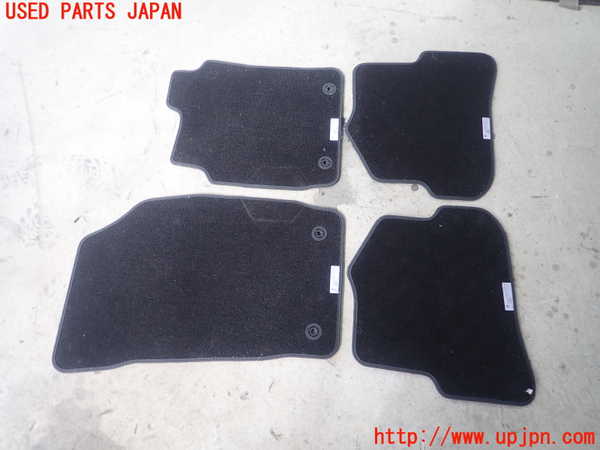1UPJ-9232887800]アウディ・A1 スポーツバック(8XCHZ)フロアマット 中古_3