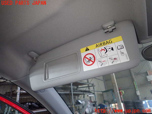 1UPJ-9232887630]アウディ・A1 スポーツバック(8XCHZ)室内サンバイザー左側 中古_2