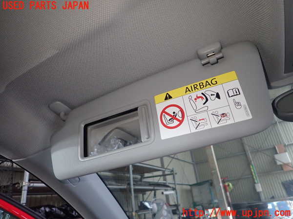 1UPJ-9232887630]アウディ・A1 スポーツバック(8XCHZ)室内サンバイザー左側 中古_3