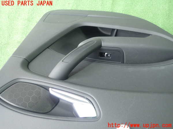 1UPJ-9232881324]アウディ・A1 スポーツバック(8XCHZ)左後ドア内張り 中古_2