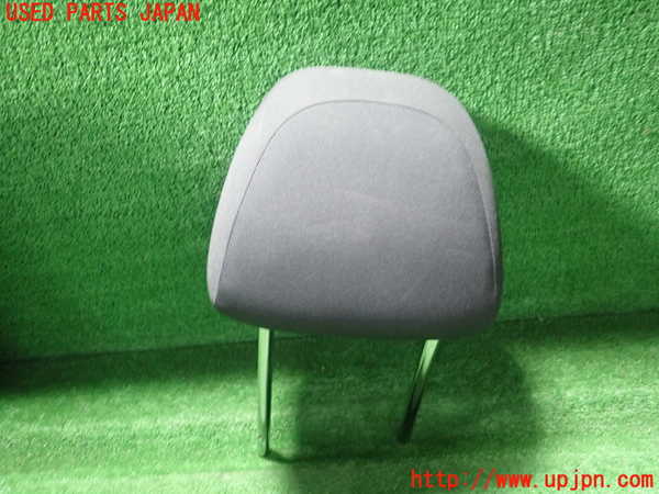 1UPJ-9232887070]アウディ・A1 スポーツバック(8XCHZ)助手席ヘッドレスト 中古_2